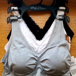 Brand New w Tags 3-Pack of Bras